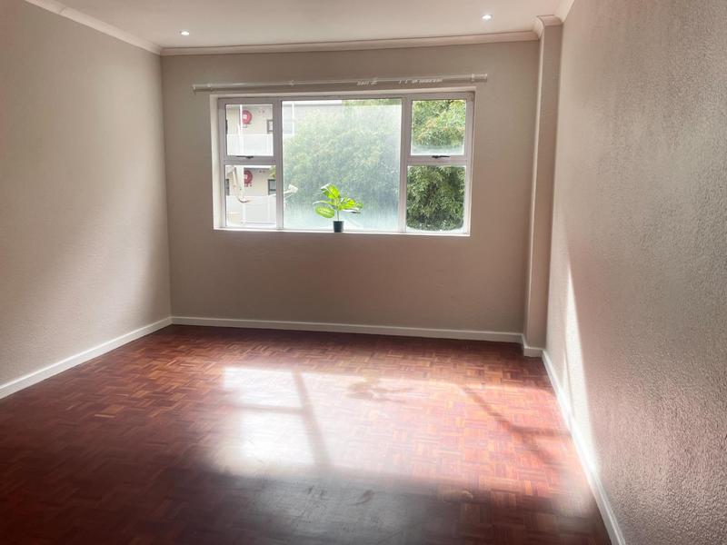 2 Bedroom Property for Sale in Kenilworth Western Cape
